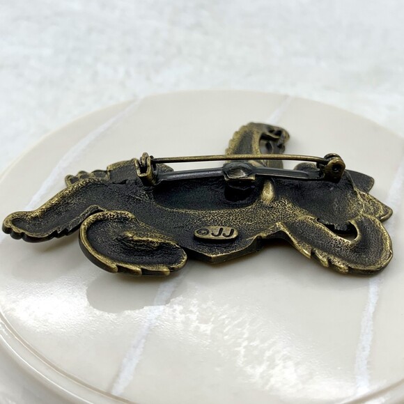 Vintage Signed JJ Jonette Jewelry Gold Tone Figural Cat Brooch Pin w/ Fish Charm - Picture 6 of 8